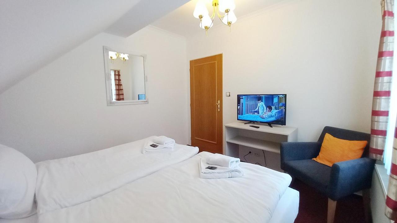 Hotel Hradec Spindleruv Mlyn Exterior photo