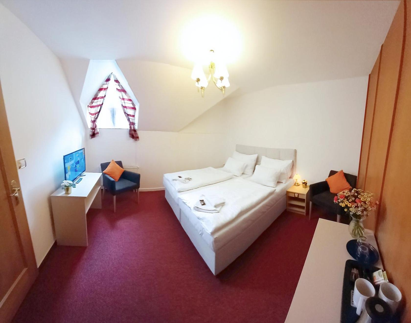 Hotel Hradec Spindleruv Mlyn Exterior photo