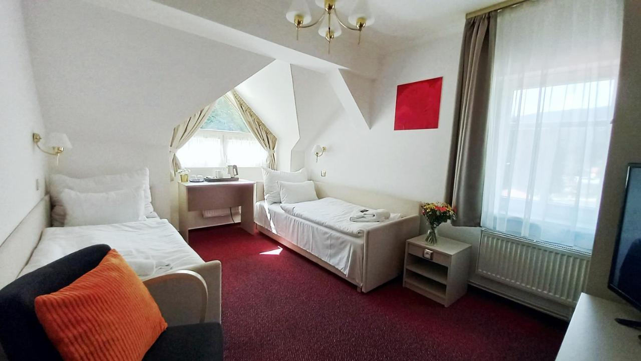 Hotel Hradec Spindleruv Mlyn Exterior photo