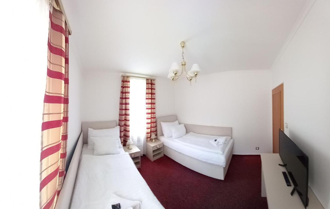 Hotel Hradec Spindleruv Mlyn Exterior photo